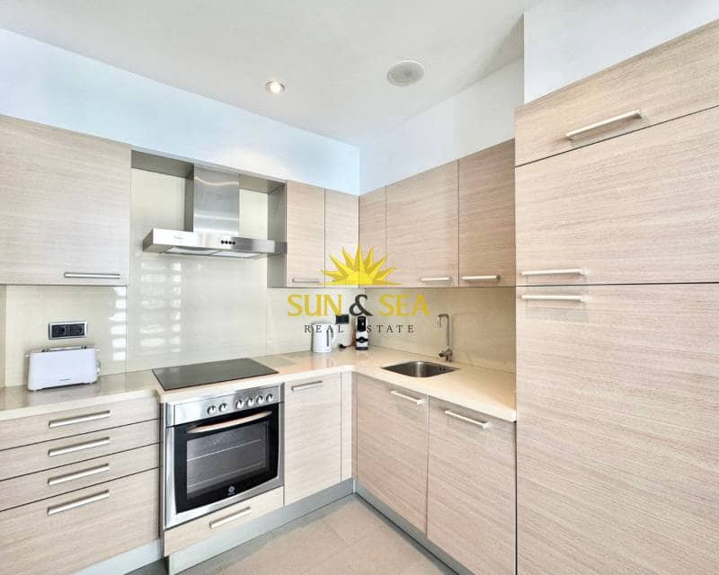 3 soveværelse Lejlighed til leje i Moraira - € 2.500 (Ref: 9630571)