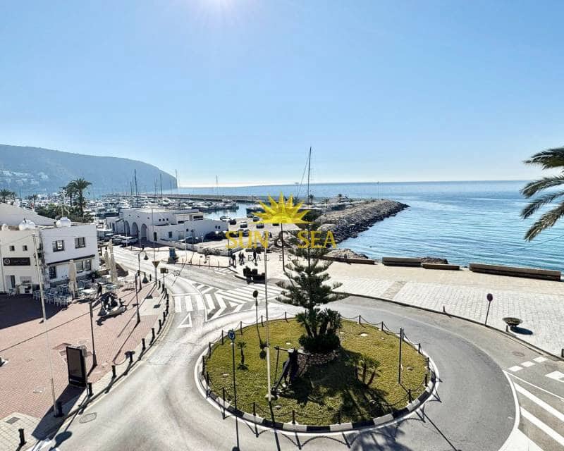 3 soveværelse Lejlighed til leje i Moraira - € 2.500 (Ref: 9630571)