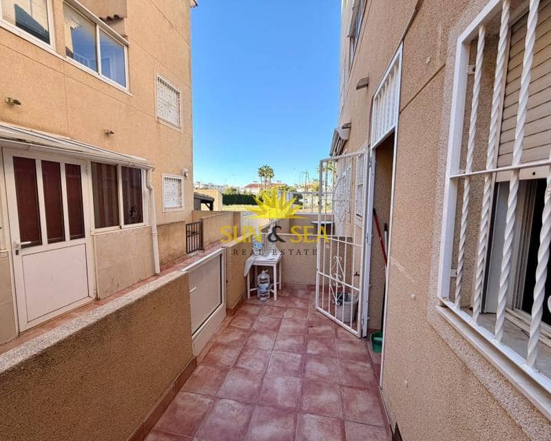 3 soverom Villa til salgs i Orihuela Costa med svømmebasseng garasje - € 250 000 (Ref: 9630572)