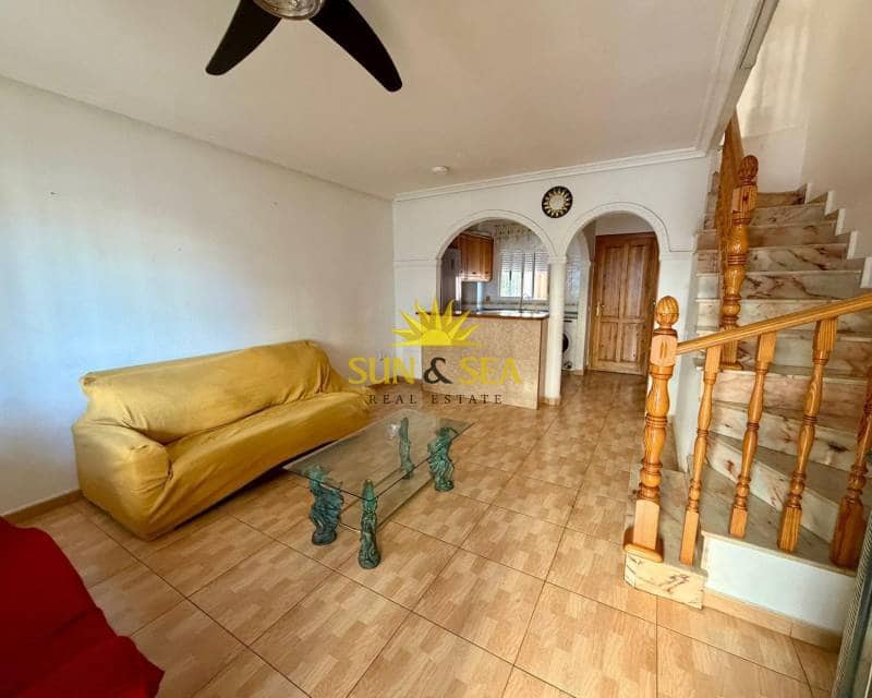 3 soverom Villa til salgs i Orihuela Costa med svømmebasseng garasje - € 250 000 (Ref: 9630572)