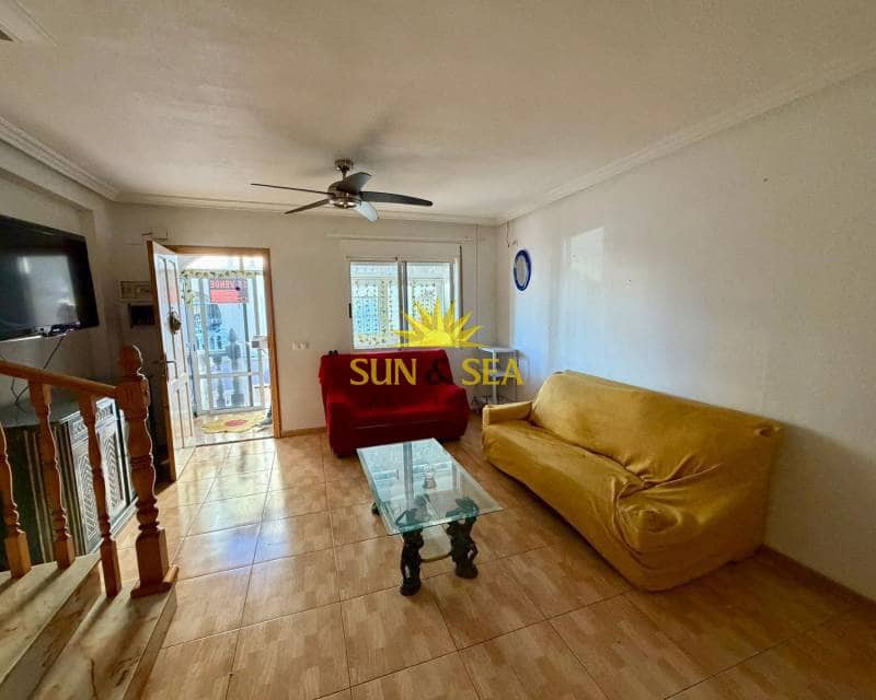 3 soverom Villa til salgs i Orihuela Costa med svømmebasseng garasje - € 250 000 (Ref: 9630572)