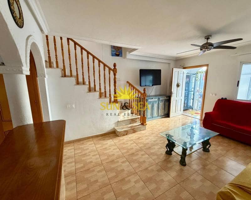 3 soverom Villa til salgs i Orihuela Costa med svømmebasseng garasje - € 250 000 (Ref: 9630572)