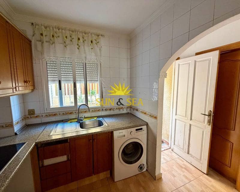 3 soverom Villa til salgs i Orihuela Costa med svømmebasseng garasje - € 250 000 (Ref: 9630572)