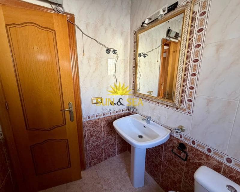 3 soverom Villa til salgs i Orihuela Costa med svømmebasseng garasje - € 250 000 (Ref: 9630572)