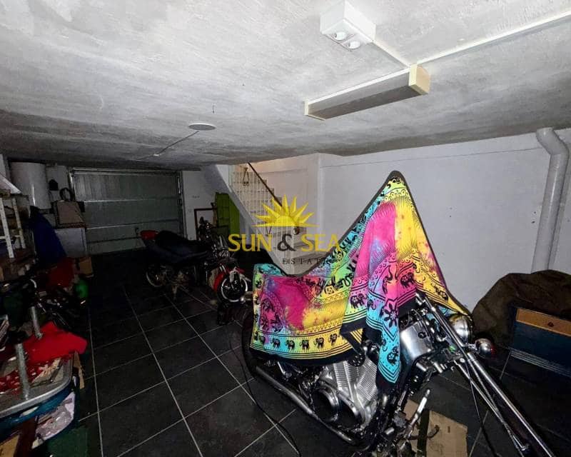 3 soverom Villa til salgs i Orihuela Costa med svømmebasseng garasje - € 250 000 (Ref: 9630572)