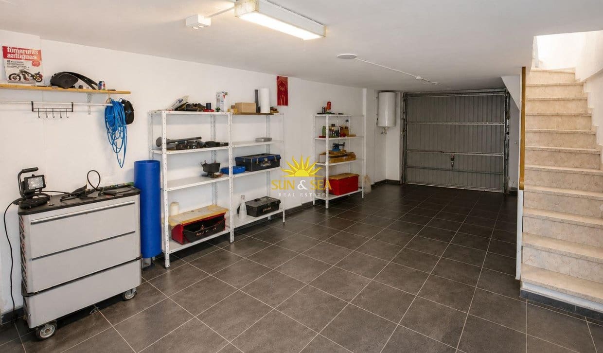 3 soveværelse Villa til salg i Orihuela Costa med swimmingpool garage - € 240.000 (Ref: 9630572)