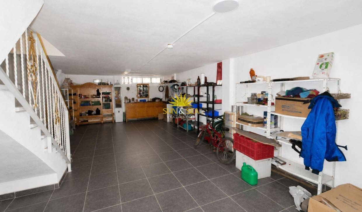 3 soveværelse Villa til salg i Orihuela Costa med swimmingpool garage - € 240.000 (Ref: 9630572)