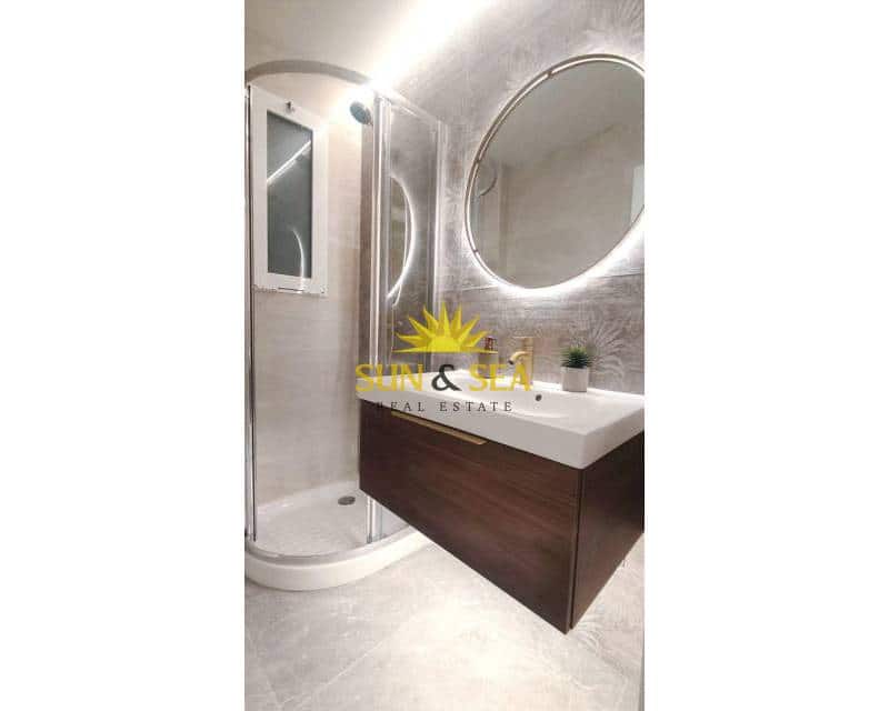 3 makuuhuone Huoneisto vuokrattavana paikassa Alicante kaupunki - 1 200 € (Ref: 9631455)