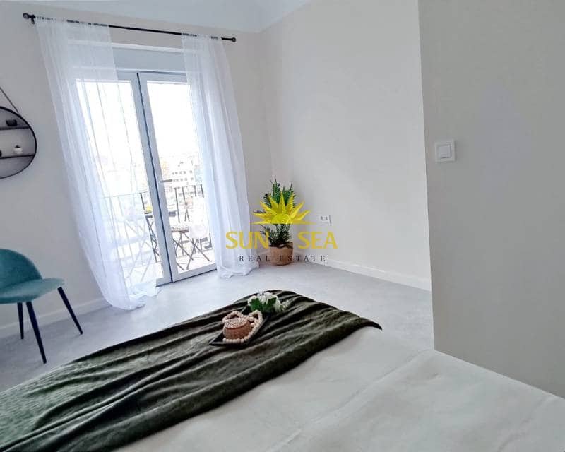 3 makuuhuone Huoneisto vuokrattavana paikassa Alicante kaupunki - 1 200 € (Ref: 9631455)