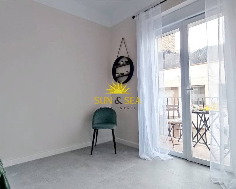 3 makuuhuone Huoneisto vuokrattavana paikassa Alicante kaupunki - 1 200 € (Ref: 9631455)