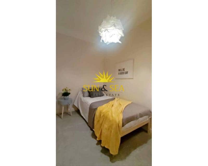 3 makuuhuone Huoneisto vuokrattavana paikassa Alicante kaupunki - 1 200 € (Ref: 9631455)