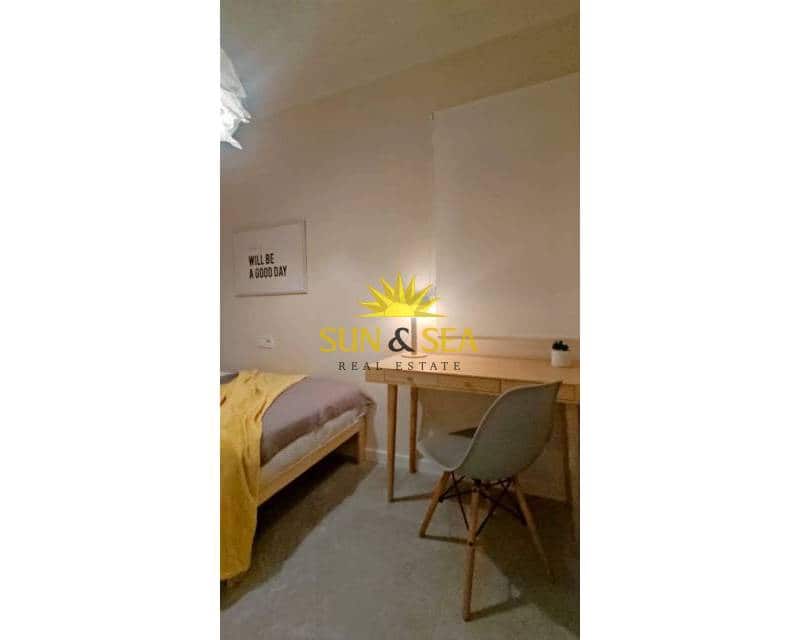 3 makuuhuone Huoneisto vuokrattavana paikassa Alicante kaupunki - 1 200 € (Ref: 9631455)