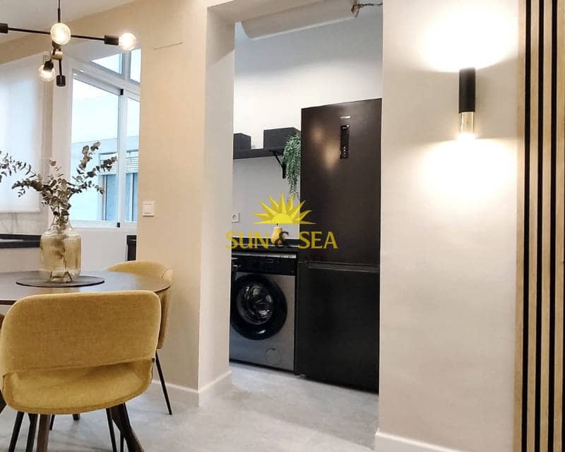 3 makuuhuone Huoneisto vuokrattavana paikassa Alicante kaupunki - 1 200 € (Ref: 9631455)