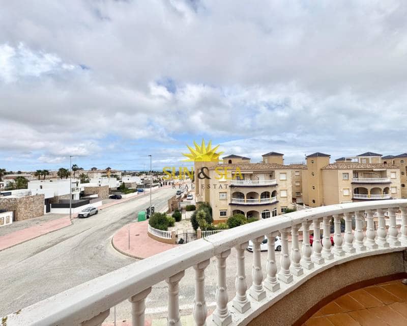 2 quarto Apartamento para arrendar em Cabo Roig com piscina - 950 € (Ref: 9631456)