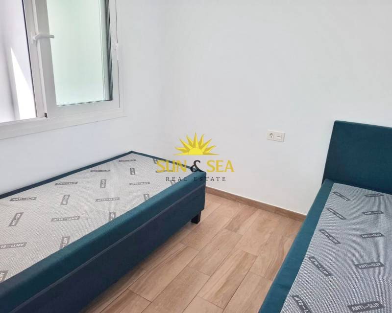 3 sypialnia Dom do wynajęcia w Gran Alacant z basenem - 1 100 € (Ref: 9634777)