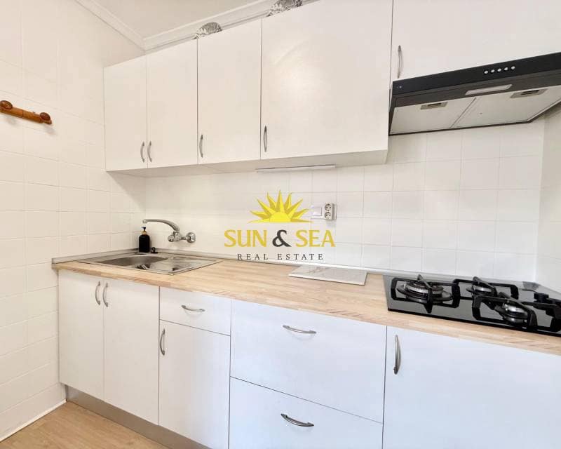 3 soverom Leilighet til leie i Los Cuarteros - € 800 (Ref: 9635124)