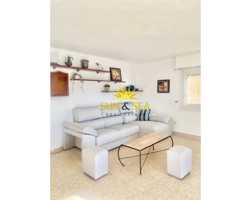 5 slaapkamer Appartement te huur in Torrevieja - € 1.150 (Ref: 9640592)