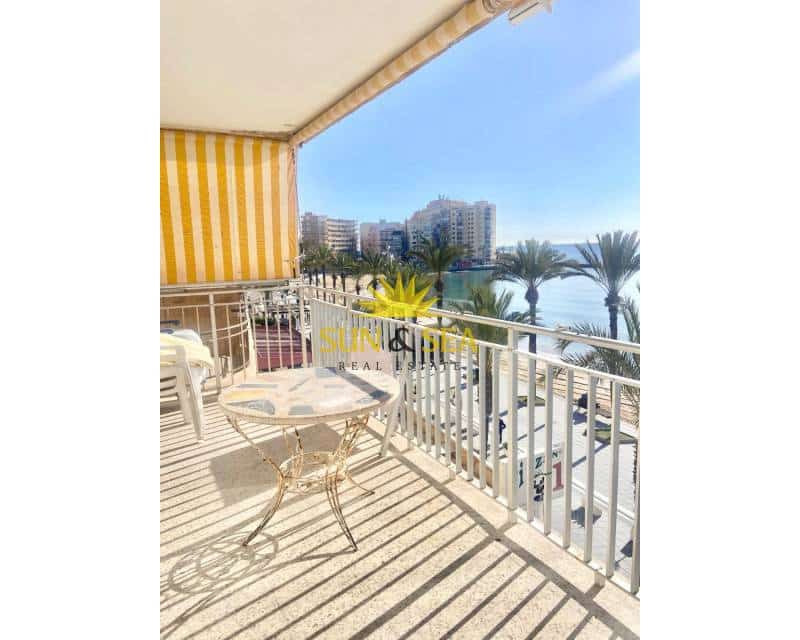 5 slaapkamer Appartement te huur in Torrevieja - € 1.150 (Ref: 9640592)