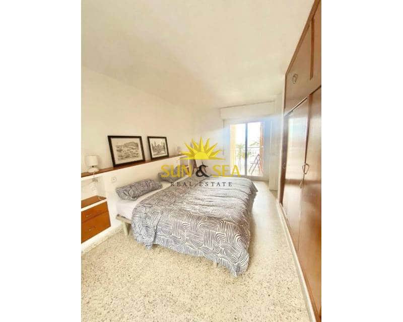 5 slaapkamer Appartement te huur in Torrevieja - € 1.150 (Ref: 9640592)