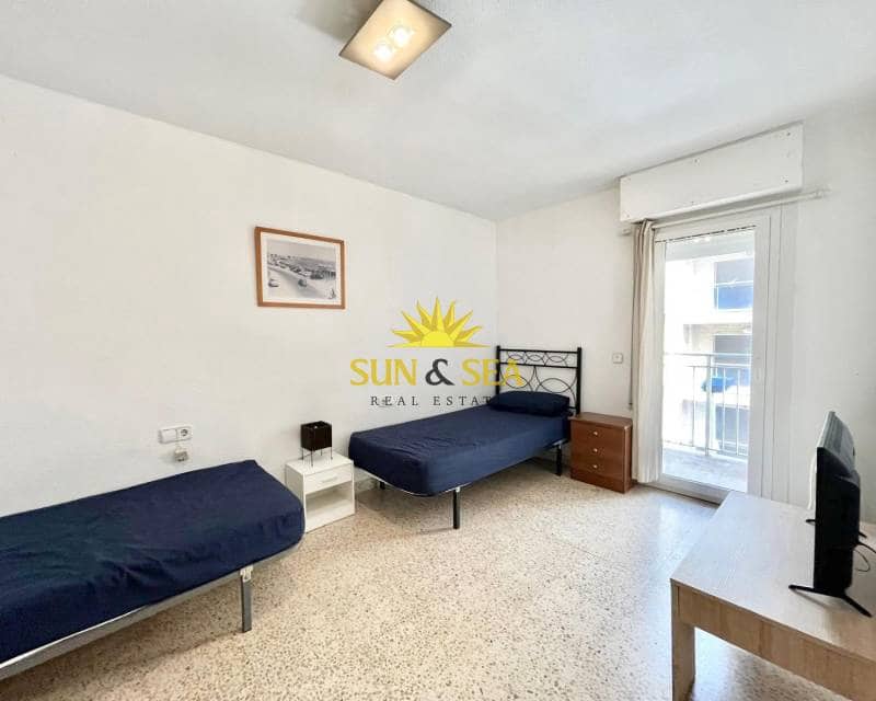 5 bedroom Apartment for holiday rental in Torrevieja - € 1,250 (Ref: 9640592)