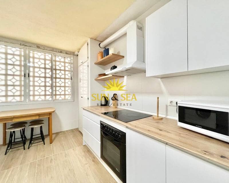 5 bedroom Apartment for holiday rental in Torrevieja - € 1,250 (Ref: 9640592)
