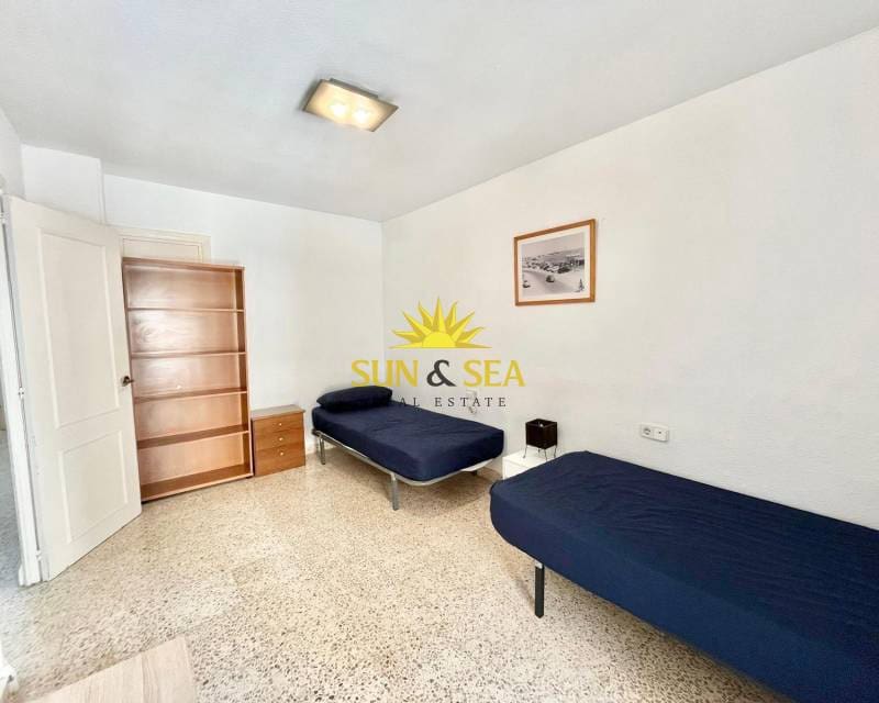 5 bedroom Apartment for holiday rental in Torrevieja - € 1,250 (Ref: 9640592)