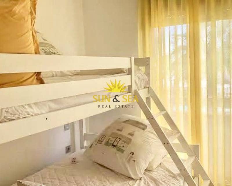 3 camera da letto Appartamento da affittare in Torre de la Horadada con piscina - 1.600 € (Rif: 9641054)