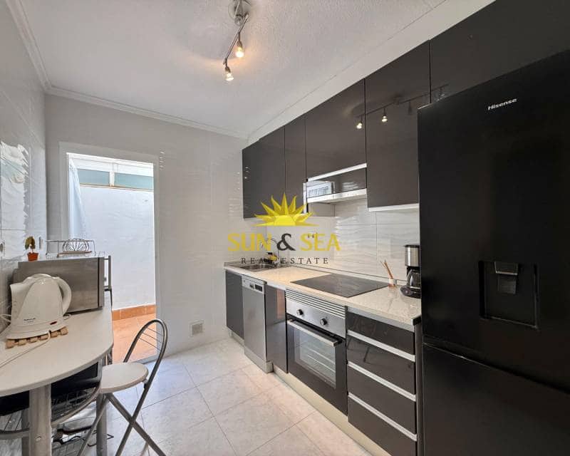 3 soverom Leilighet til leie i La Florida - € 950 (Ref: 9641055)