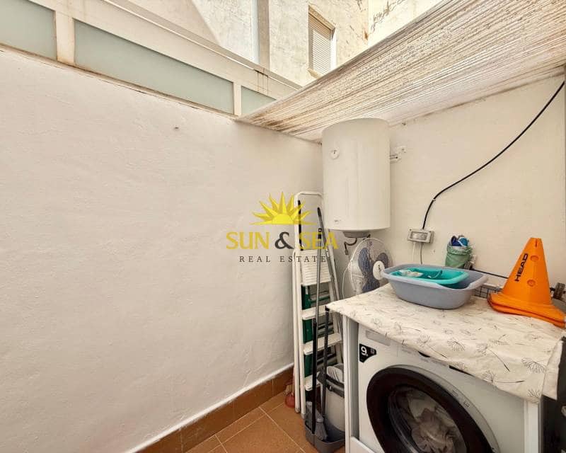 3 soverom Leilighet til leie i La Florida - € 950 (Ref: 9641055)