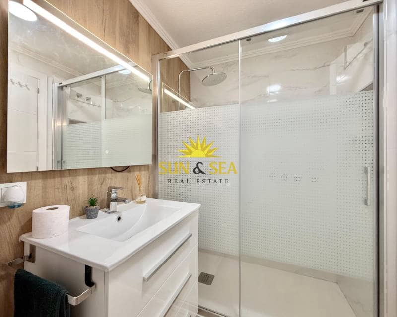 3 soverom Leilighet til leie i La Florida - € 950 (Ref: 9641055)