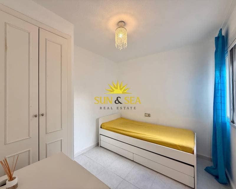 3 soverom Leilighet til leie i La Florida - € 950 (Ref: 9641055)