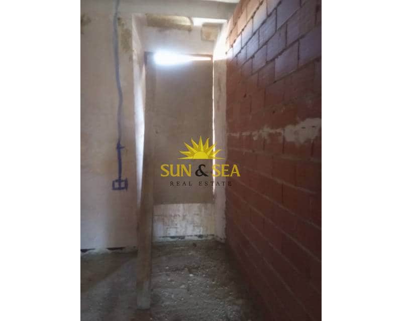 2 quarto Apartamento para venda em Albacete cidade com piscina - 35 000 € (Ref: 9650349)