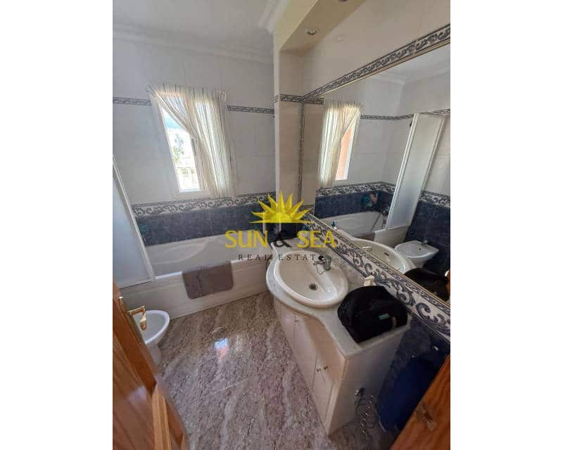 3 bedroom Villa for rent in Cabo Roig with pool - € 1,100 (Ref: 9650350)