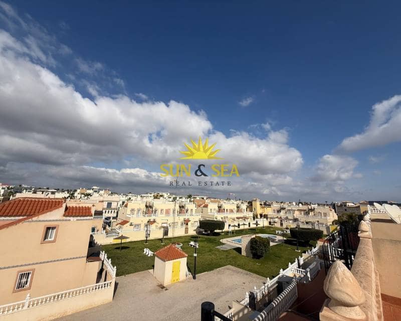 3 bedroom Villa for rent in Cabo Roig with pool - € 1,100 (Ref: 9650350)