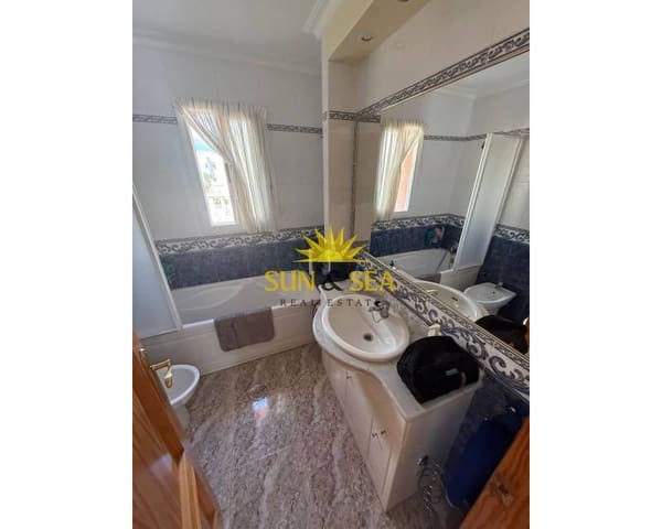 3 soverom Villa til leie i Cabo Roig, Orihuela med svømmebasseng - € 1 100 (Ref: 9650350)