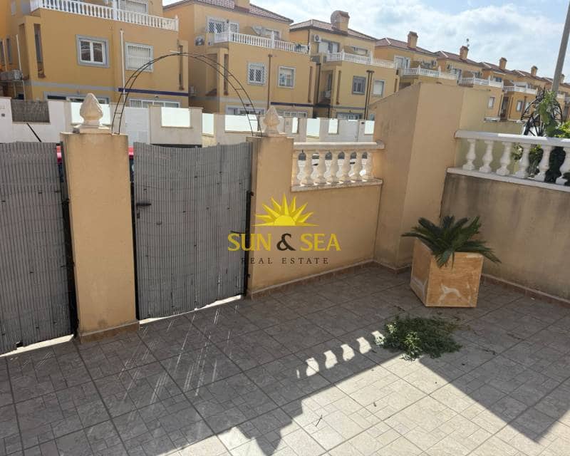 3 bedroom Villa for rent in Cabo Roig with pool - € 1,100 (Ref: 9650350)