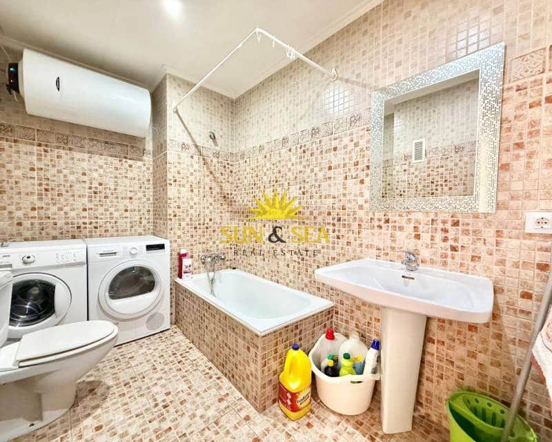 2 bedroom Apartment for rent in Torrevieja - € 850 (Ref: 9650830)