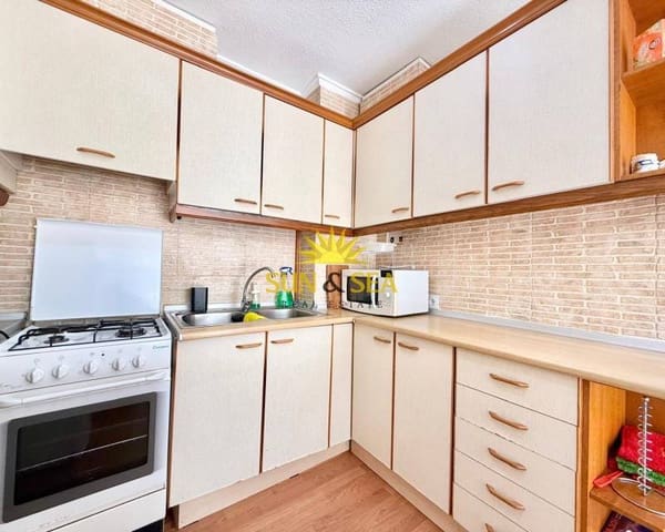 2 makuuhuone Huoneisto vuokrattavana paikassa Centro - Muelle Pesquero, Torrevieja - 850 € (Ref: 9650830)