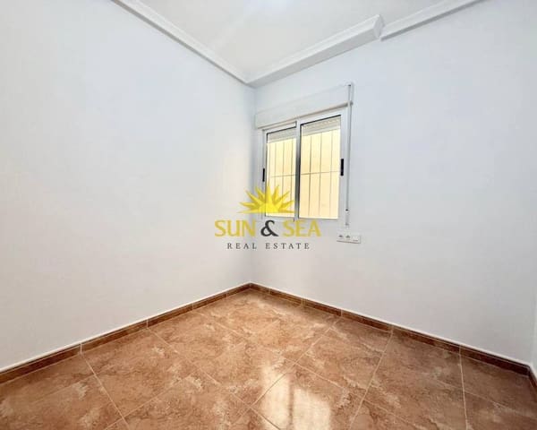 2 slaapkamer Appartement te huur in Los Montesinos met zwembad - € 800 (Ref: 9650831)