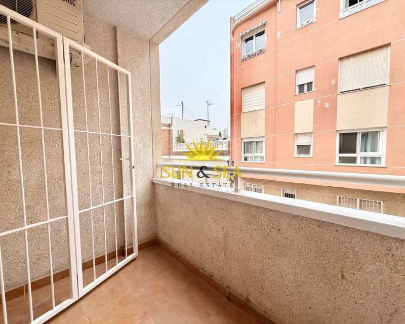 2 slaapkamer Appartement te huur in Los Montesinos met zwembad - € 800 (Ref: 9650831)