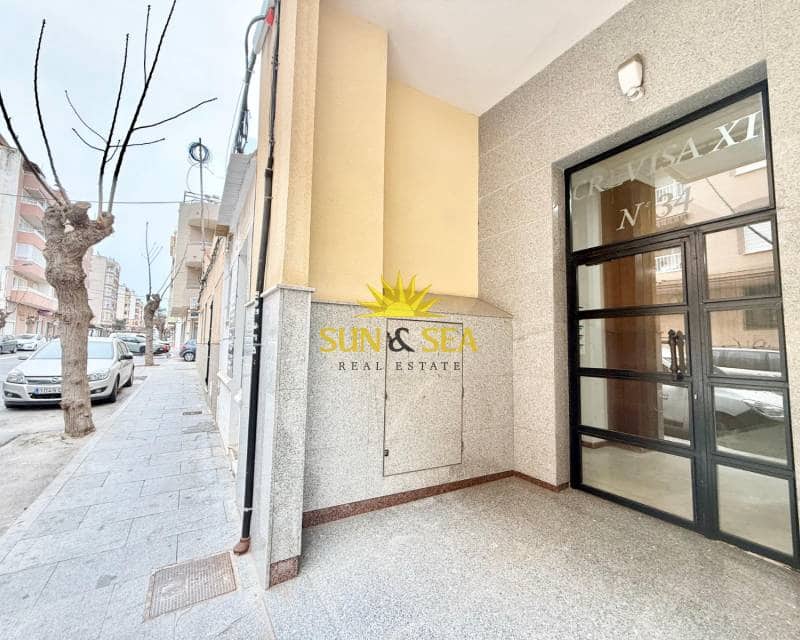 2 sovrum Lägenhet att hyra i Torrevieja - 850 € (Ref: 9650832)