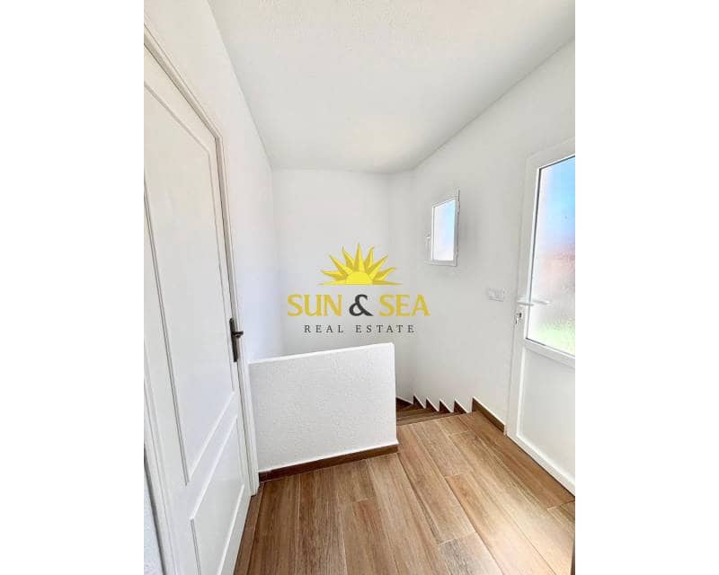 3 camera da letto Appartamento da affittare in Torrevieja - 1.300 € (Rif: 9652394)