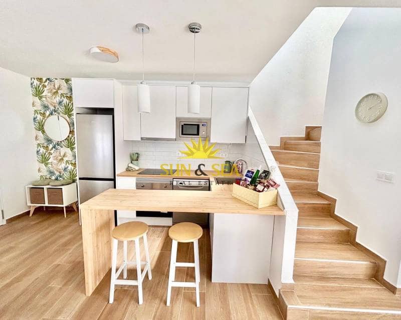 3 camera da letto Appartamento da affittare in Torrevieja - 1.300 € (Rif: 9652394)