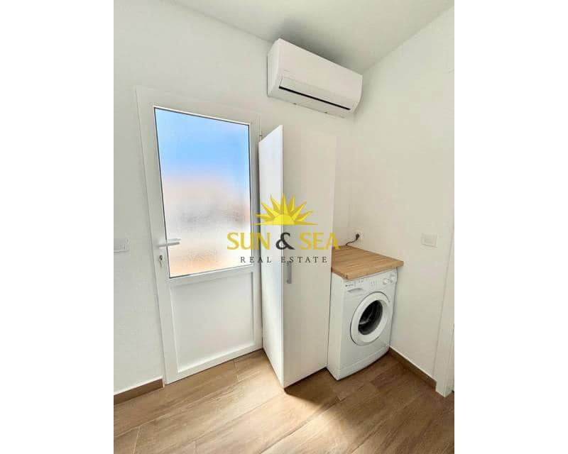 3 camera da letto Appartamento da affittare in Torrevieja - 1.300 € (Rif: 9652394)