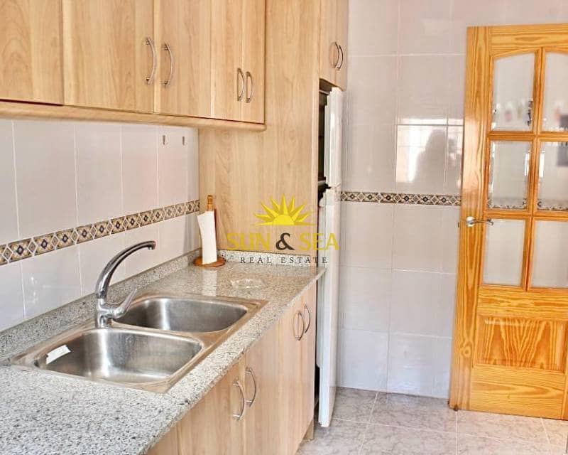 3 quarto Moradia para arrendar em San Pedro del Pinatar com garagem - 900 € (Ref: 9653020)