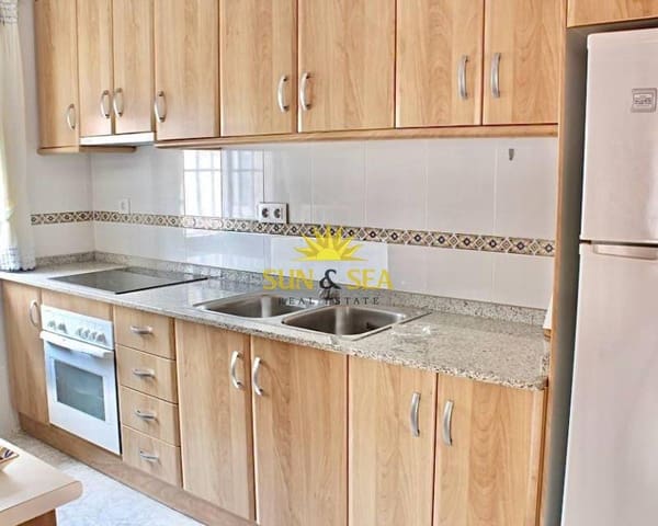 3 quarto Moradia para arrendar em San Pedro del Pinatar ciudad, San Pedro del Pinatar com garagem - 900 € (Ref: 9653020)