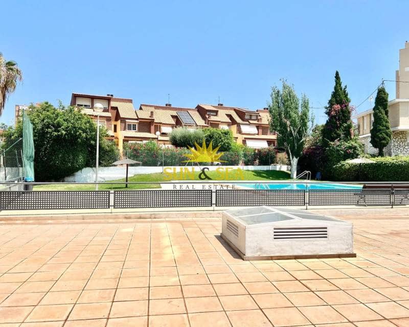 3 soverom Leilighet til salgs i Alicante by med svømmebasseng garasje - € 255 000 (Ref: 9656784)