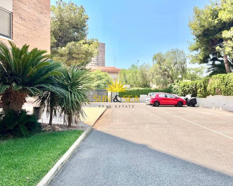3 soverom Leilighet til salgs i Alicante by med svømmebasseng garasje - € 255 000 (Ref: 9656784)
