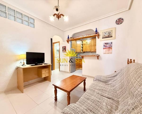 3 soveværelse Byhus til leje i Cañada del Molino, Torrevieja - € 950 (Ref: 9657902)