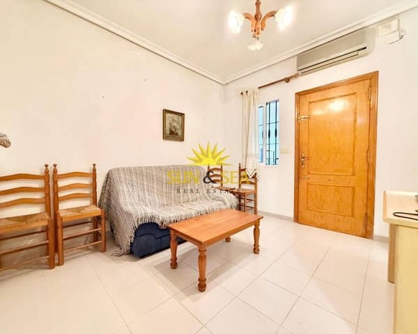 3 soveværelse Byhus til leje i Cañada del Molino, Torrevieja - € 950 (Ref: 9657902)